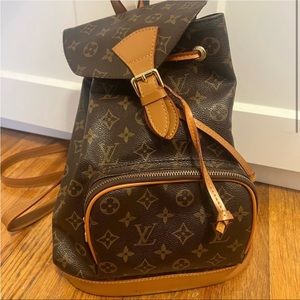 💎 Louis Vuitton Backpack 🎒